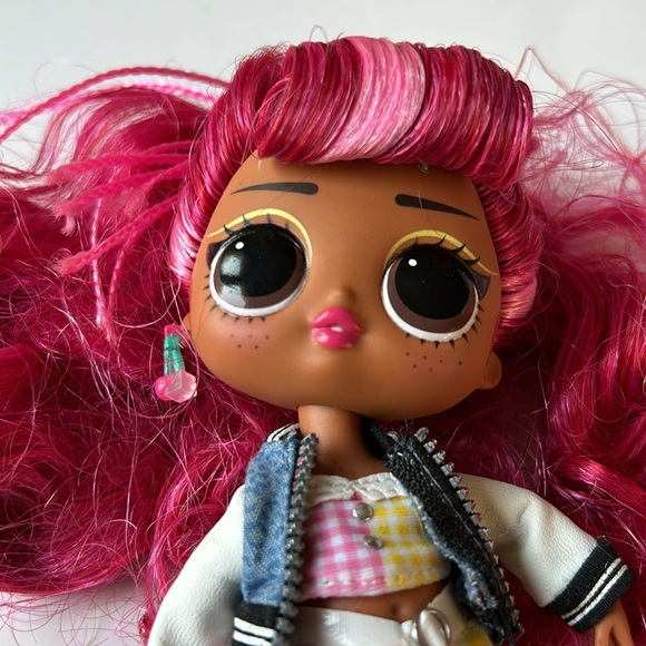 LOL SURPRISE💫 Tweens Cherry BB Fashion Doll with Surprises - Picture 6 of 14